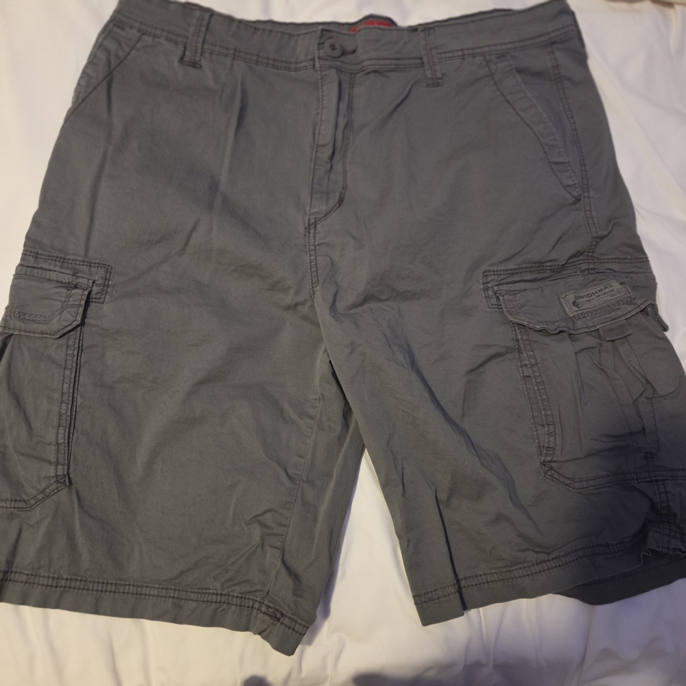 UNIONBAY Men's Cargo Shorts in Gray
